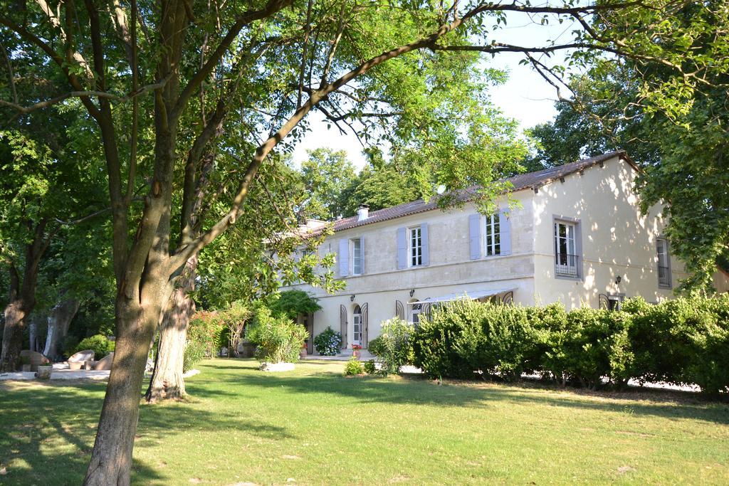 アヴィニョン Mas De Capelou Bed & Breakfast エクステリア 写真